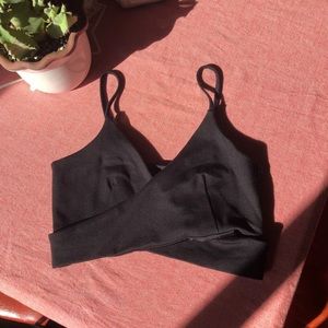 *GONE* H&M black crop top !Lined for xtra coverage